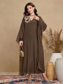 Al Najma 女士雪纺披肩，饰有3D立体花卉图案，V领，宽松修身长款开衫 - 棕色 - 查看 3