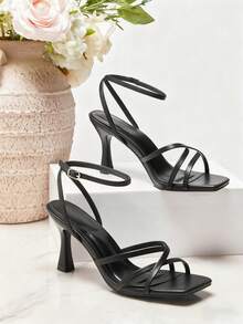 SHUZIA #UrbanMuse 女士方头雕花鞋跟带软垫PU黑色高跟凉鞋——简约、时尚、优雅 - 黑色 - 查看 6