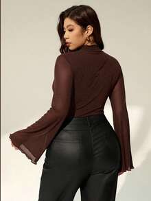 Auralis 黑色弹力缎面长喇叭袖圆领收腰连体衣，适合通勤、办公、派对、音乐节、生日等场合，大码可选。 - 棕色 - 查看 2