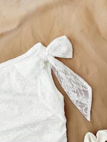 SHEIN Kids Summer Tops Squishy Teen Girl White Knit Casual Chic Minimalist White Floral Lace Fitted Asymmetric Ruched Crop Top, Suitable For Spring/Summer, Stylish, Daily Wear Off The Shoulder Teen Tops Off The Shoulder Top Girls Teen Tops For Summer Elegant Teen Girl Clothes Top Teen Girl Top White Top White Lace Top Lace Tops Bohemian Summer Tops Squishy - White - View 4