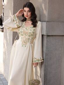 Yasmyna Áo choàng dài tay xòe, thắt eo bên hông, trang nhã, thêu và đính sequin, thích hợp cho các sự kiện trang trọng. - Màu be - Xem 4