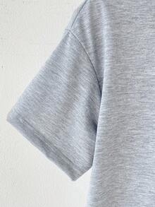 两件套时尚休闲男童套装，包括灰色短袖上衣和复古蓝色格子宽松直筒裤，家居服 - 彩色 - 查看 5