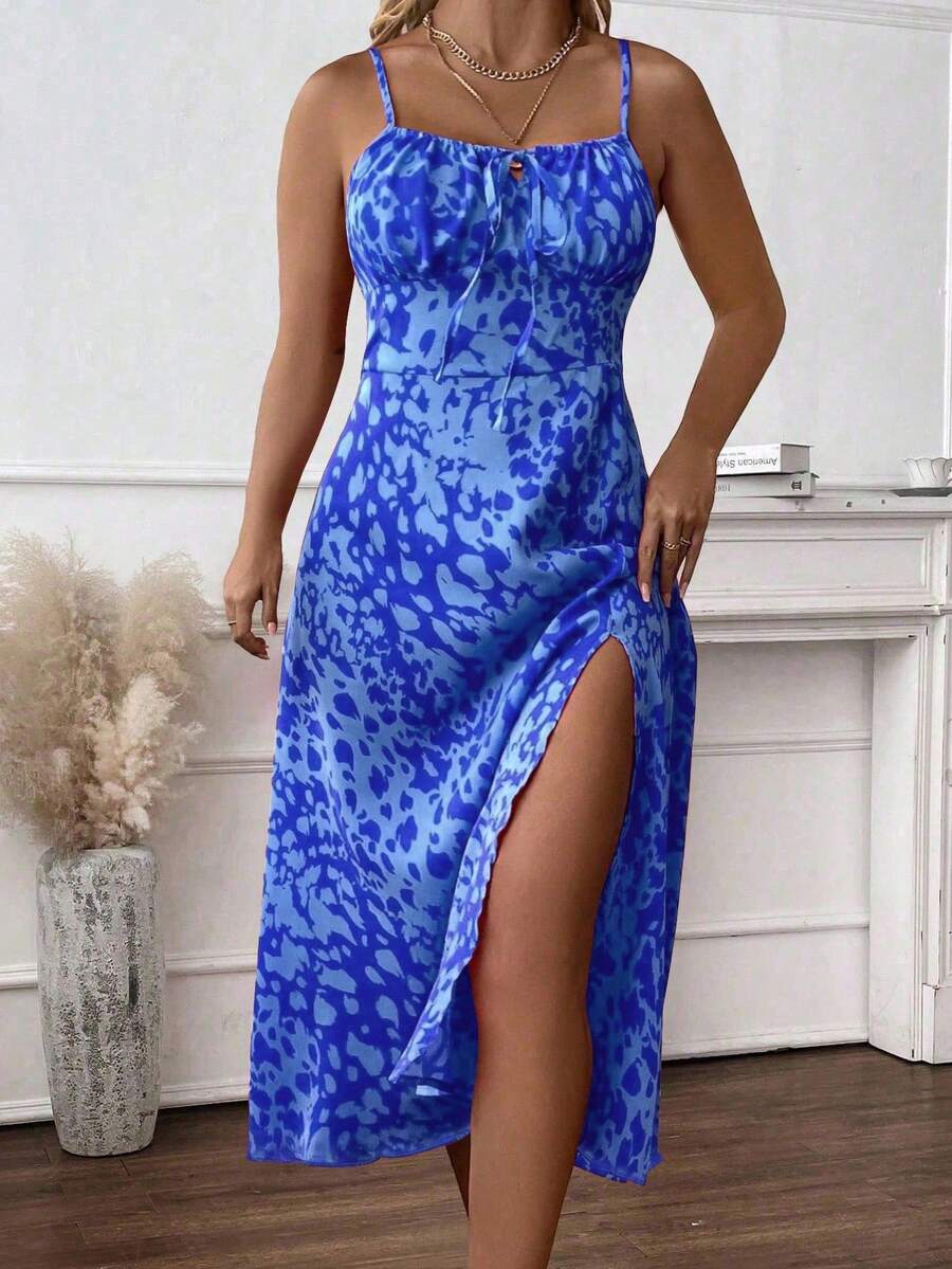 SHEIN Clasi 女士大码梭织休闲连衣裙，适合新年、情人节、感恩节、圣诞节、复活节、派对、除夕夜、圣诞派对、圣诞装饰、圣诞家居服、家庭春假等场合。 - 藍色 - 查看 1