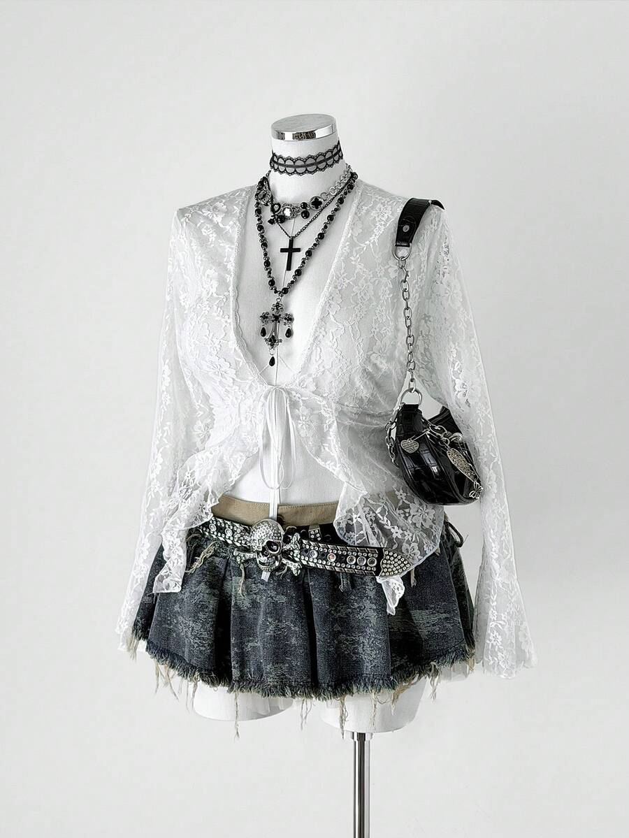 Sunspun Áo kiểu ren cổ điển gợi cảm cỡ lớn, cổ chữ V, thắt nơ, phối hoa, tay loe, dáng ôm, chất liệu xuyên thấu. - trắng - Xem 1