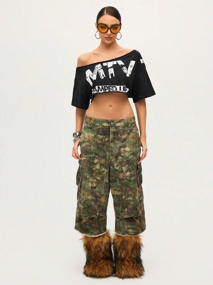 MTV | SHEIN Women's Letter Pattern Asymmetric Neckline Casual Short Sleeve Top - Black - View 1