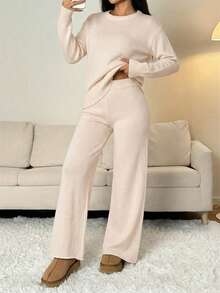 SHEIN PETITE Bộ trang phục thường ngày dành cho nữ, gồm áo len dài tay cổ tròn màu trơn và quần dài, thích hợp cho mùa thu/đông. - Màu be - Xem 6
