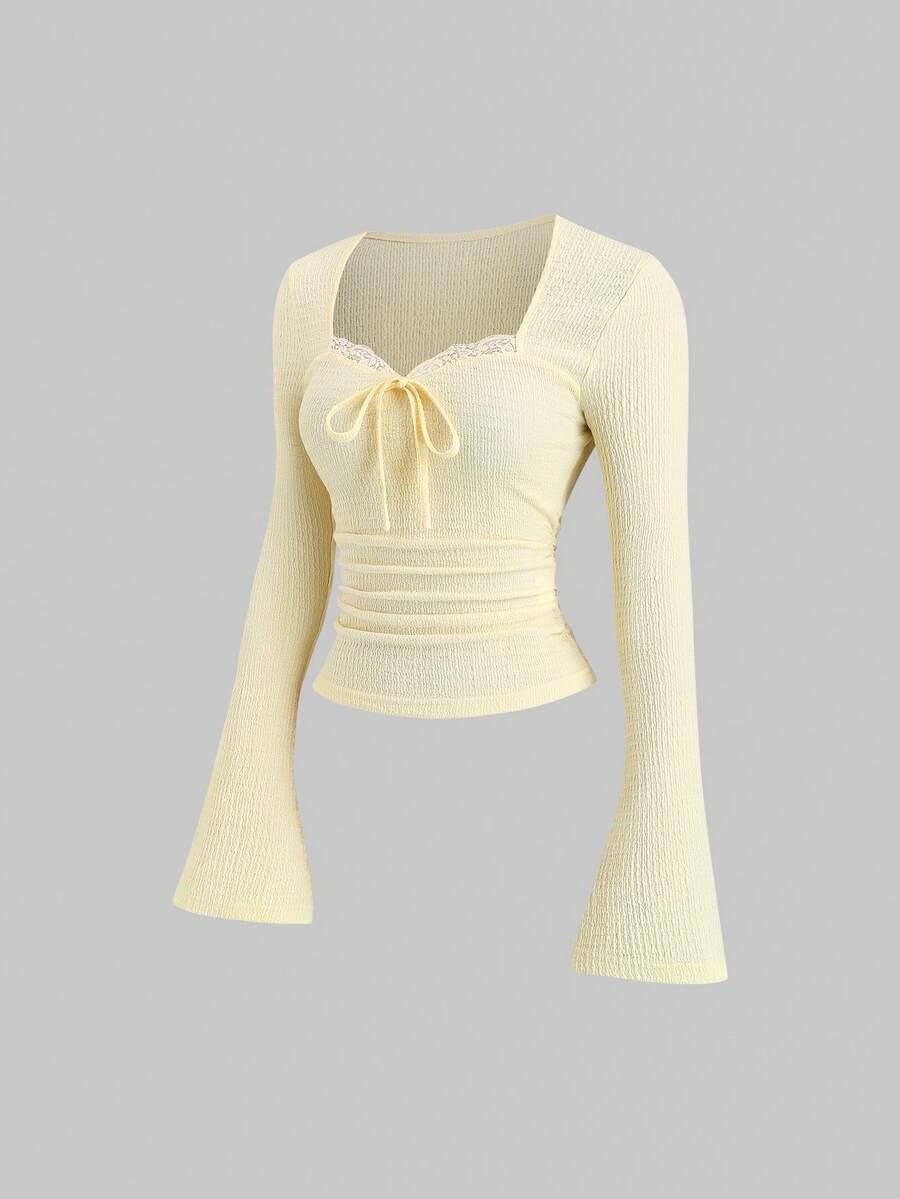 Sweetra 女士万圣节、感恩节、新年、派对、通勤、日常、旅行、度假皆宜。红色紧身上衣，酒红色纹理蕾丝饰边蝴蝶结设计喇叭袖弹力T恤，春/秋/冬季款。 - 淡黃色 - 查看 1