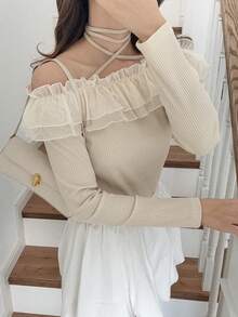 FRIFUL Áo thun nữ màu trơn, cổ dây rút, trễ vai, phối lưới xếp ly, dáng ôm ngọt ngào, thích hợp cho mùa xuân. - màu đen - Xem 3