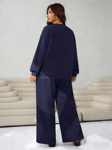 Solflare 女士加大码纯色V领长袖上衣和口袋阔腿裤休闲两件套 - 藏蓝色 - 查看 2