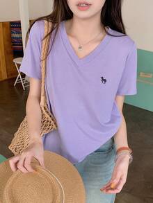 DAZY 女士V领刺绣短袖休闲T恤 - 紫丁香色 - 查看 2