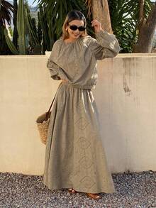 Livesso 女士宽松休闲度假风时尚纹理几何镂空套头衫和直筒裙两件套，春夏款 - 駝色 - 查看 2