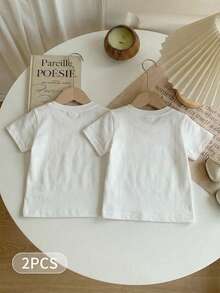 SHEIN Playful Pals 2件套 女婴/男女通用 6个月-3岁 休闲可爱简约英文字母及情人节图案短袖针织圆领T恤上衣，套头衫，女婴基础款短袖上衣 宝宝出生公告 情人节宝宝服装 双胞胎宝宝送给爸爸妈妈的情人节中性宝宝服装 - 白色 - 查看 2
