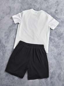 Manfinity ZONE917 男士字母印花圆领短袖 T 恤和配套短裤两件套，舒适服装 - 彩色 - 查看 5