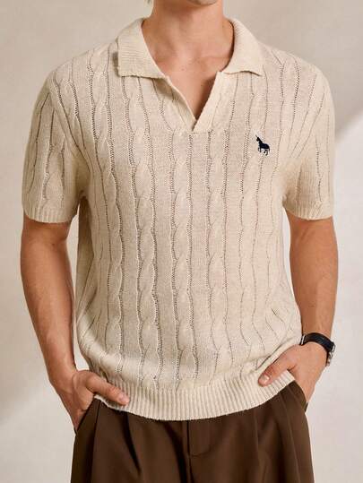 Manfinity CityGents Men's Summer Casual Unicorn Embroidery Short Sleeve Cable Knit Top