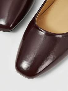 Sleekvia 女士搭扣设计休闲百搭平底鞋 - 酒紅色 - 查看 8