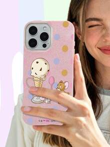 TOM & JERRY X SHEIN 1pc Cartoon Pattern & Ice Cream & Polka Dot Pattern Glitter Phone Case | Creative, Cute & Playful Style | Perfect Gift For Boyfriend, Friends, Besties, Family, Brothers, Colleagues, Dustproof And Waterproof | Compatible With IPhone 16/15/14/13/12/11/Pro/Pro Max/X/XR/XS/XS Max/7/8/Plus - powder - View 4