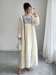 Yasmyna 女士刺绣贴片装饰长袖宽松阿拉伯风格连衣裙 - 彩色 - 查看 2