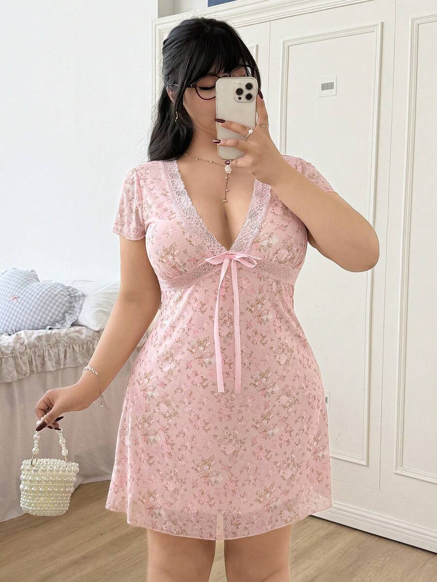CovetEZ V领蕾丝拼接黑色休闲连衣裙,春夏款 - 粉色 - 查看 1