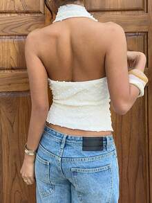 Siren Gaze 女士纯色网纱纹理露背吊带荷叶边上衣，带搭扣，优雅方领，围巾式上衣，镂空上衣，白色优雅上衣，白色吊带上衣，露脐短款上衣，不对称上衣，金属搭扣上衣 - 米色 - 查看 2