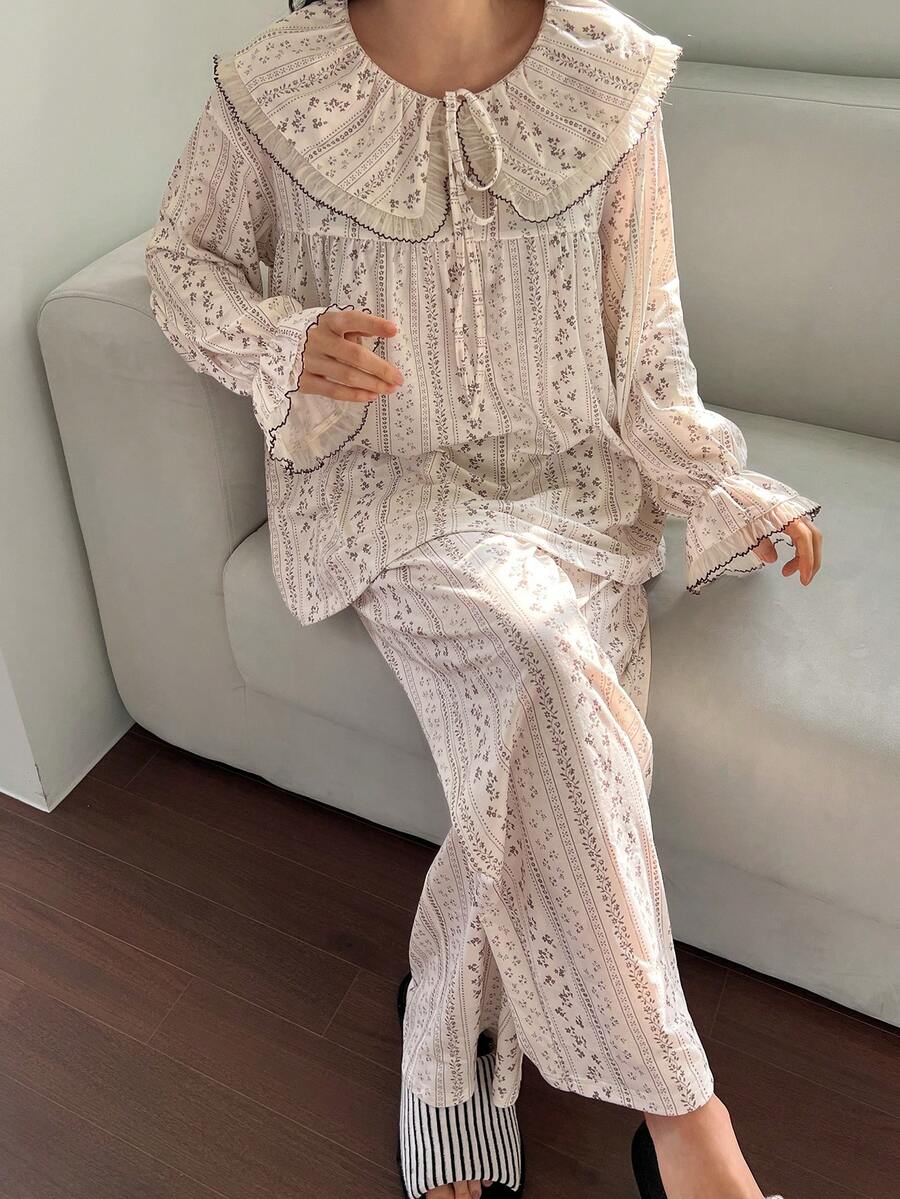 DAZY Ditsy Floral Ruffle Collar Loose Women Pajama Set - Beige - View 1