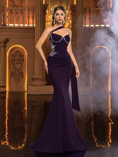 Glamrae Elegant Knitted Elastic Asymmetrical Shoulder Heavily Embellished Asymmetric Shoulder Design Bodycon Robe, Suitable For Banquet, Business Events, Wedding Guest And Other Formal Occasions