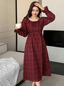 DAZY Robe de nuit longue à manches longues avec taille cintrée, motif à carreaux. Vêtement de nuit pour femmes - Rouge - Voir 1