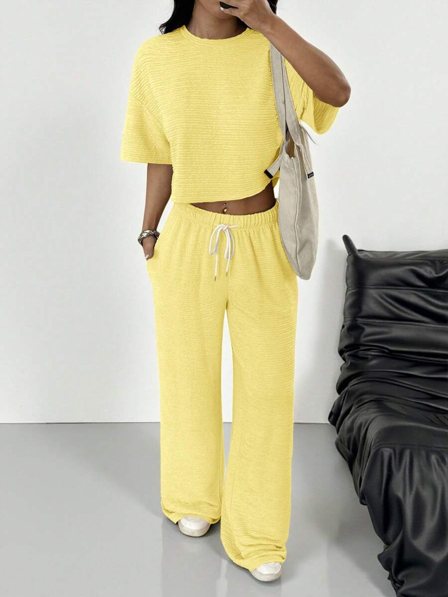 SHEIN EZwear 女士纯色圆领中袖上衣搭配抽绳腰带口袋阔腿裤休闲日常套装 - 鵝黃色 - 查看 1