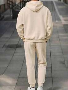 Manfinity Homme 2件套男士休闲长袖连帽衫和裤子套装 - 米色 - 查看 2