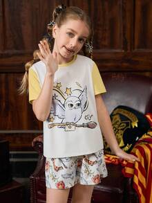 HARRY POTTER X SHEIN 2pcs Tween Girl Cute Cartoon Hedwig Owl Print Contrast Color T-Shirt And White Badge All-Over Print Shorts Pajama Set, Suitable For Spring/Summer - Yellow - View 3