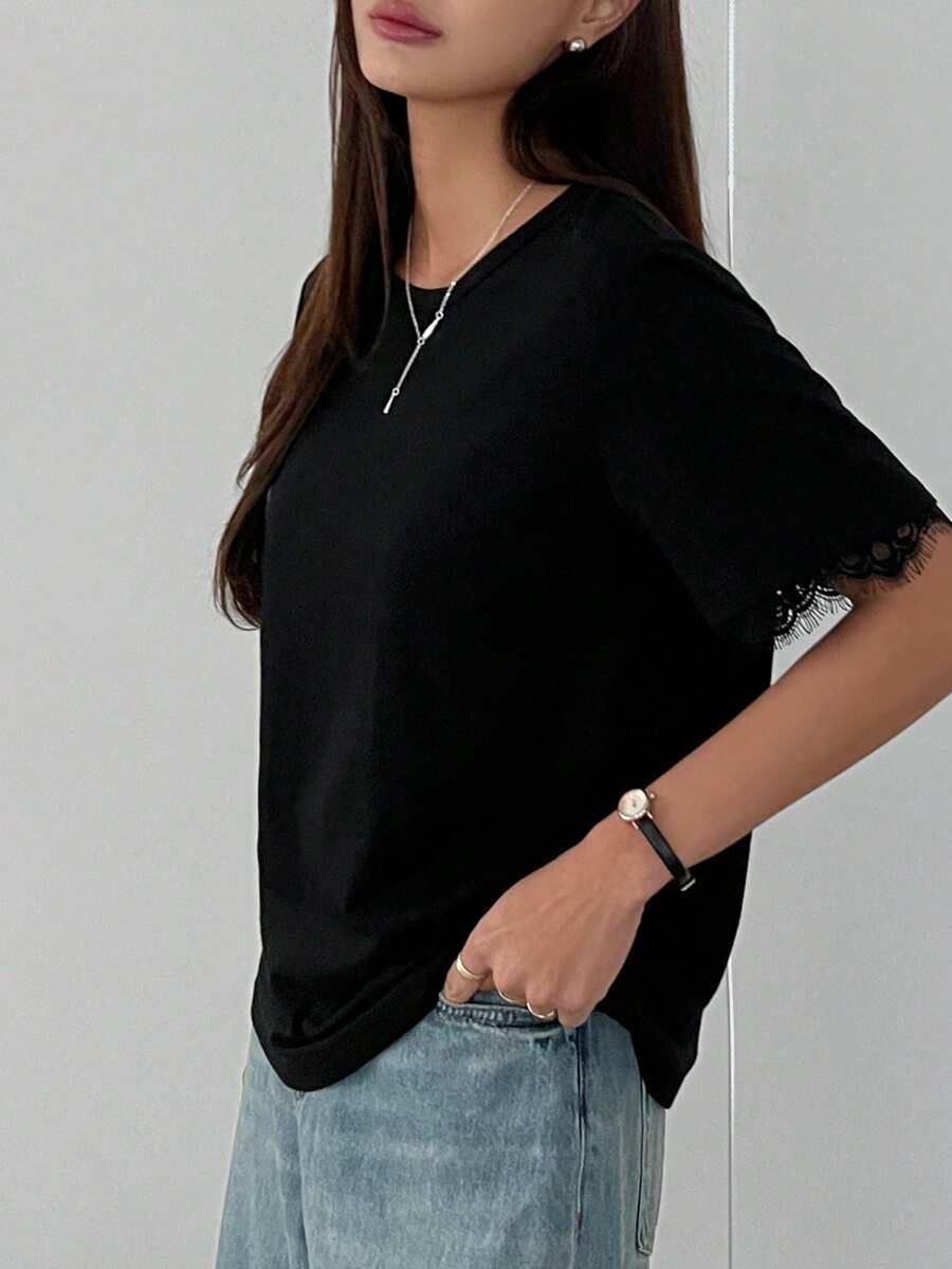 Livesso Petite 女款圓領短袖蕾絲飾邊純色極簡風T恤 - 黑色 - 查看 1