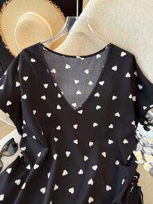 GlowEve CURVE Blus Ukuran Besar Motif Hati dengan Leher V dan Lengan Pendek Biasa, Terbuat dari Kain Tenun Aneka Warna - MultiWarna - View 3