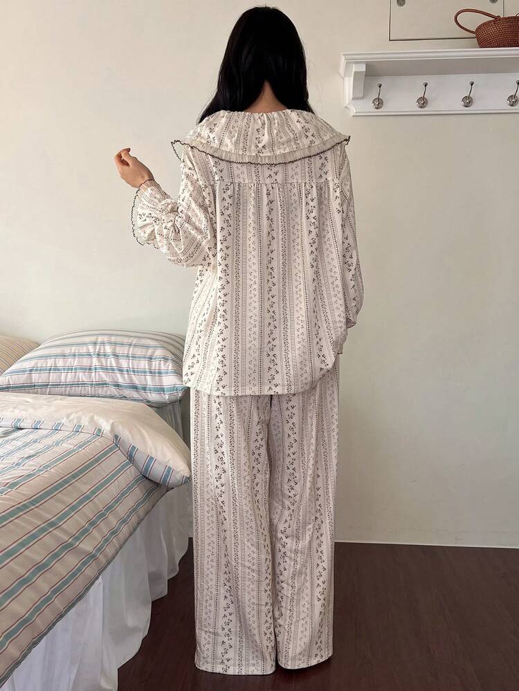 Ditsy Floral Ruffle Collar Loose Women Pajama Set
