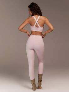 Fluxe 女士瑜伽极简纯色荷叶边交叉露背露脐背心和高腰紧身裤套装，夏季服装，夏季度假服装，情人节服装，情人节，女士休闲服装，女士运动服，粉色健身服，粉色瑜伽服 - 粉色 - 查看 3