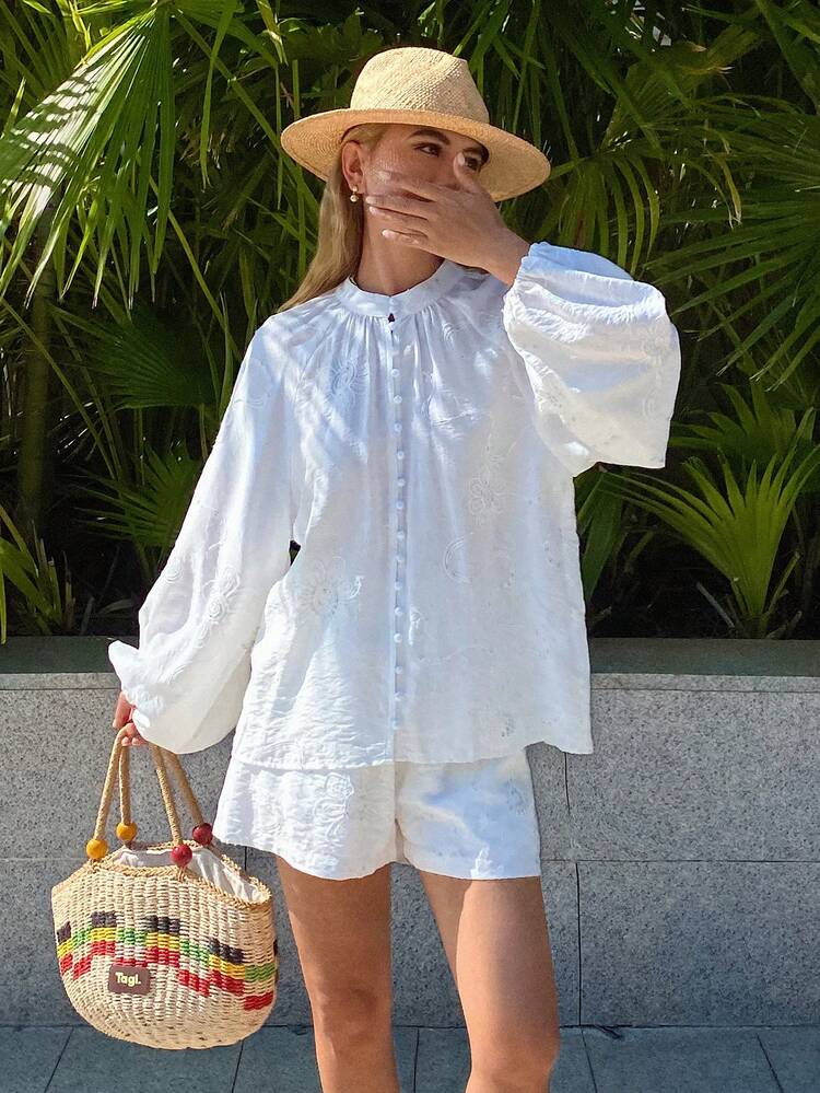 Women's Mandarin Collar Single-Breasted Floral Embroidery Pattern Lantern Sleeve Top And Shorts Casual Vacation 2-Piece Set