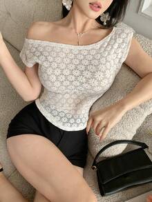 DAZY 女士不对称蕾丝修身无袖休闲背心 - 白色 - 查看 5