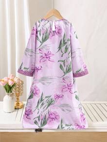 SHEIN 母女亲子装（两件套，分开出售）小女孩和小女孩碎花连衣裙，适合度假、外出和日常穿着 - 淡紫色 - 查看 2