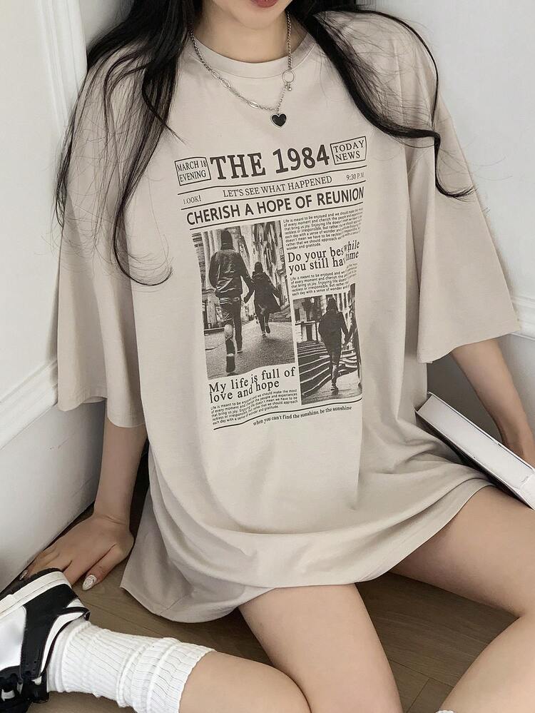 Women Casual Loose Newspaper Print Drop Shoulder T-Shirt Graphic Tee Oversized T-Shirt