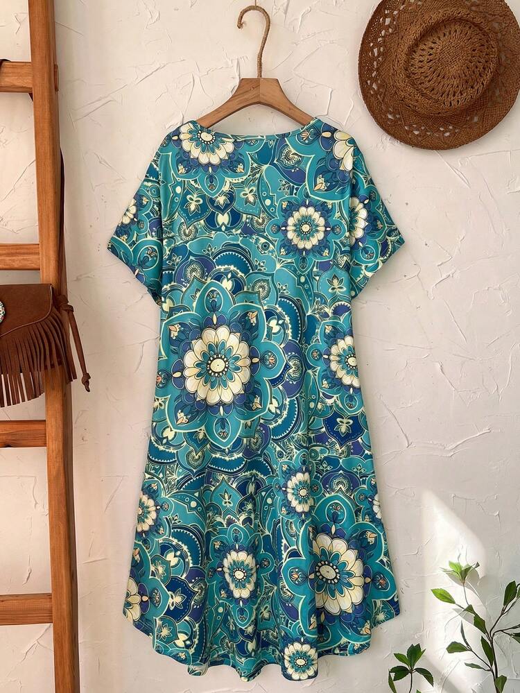 Plus Size Women Floral Print Round Neck Short Sleeve Casual Loose Dress For Summer/ Vacation  Summer Dress  Summer Outfits Summer Clothes Spring Dress Spring Outfit Women Spring Clothing Country Style For Women Country Dress For Women Boho Summer Dress Women Blue Flower Dress Women Vacation Dress