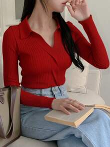 Suéter de Punto para Mujer - Cuello de Camisa, Tejido de Rib y Detalle de Volante - Burdeos - Ver 3