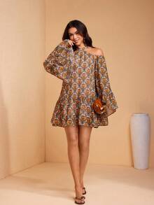 JIAN LASALA Vestido mini holgado de línea A con mangas largas acampanadas, cuello halter y hombros descubiertos, estampado total en gasa - Multicolor - Ver 1