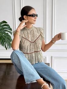 Serisse Áo kiểu nữ đi nghỉ mát họa tiết hoa nhí, cổ bèo nhún, tay ngắn, thắt eo. - Nhiều màu - Xem 4