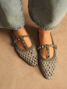 Rosivie Women's Rivet Design Fashionable Elegant Pointed Toe Shoes - Champagne - View 3