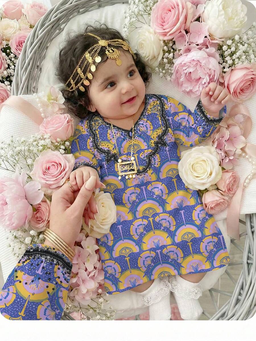 淡紫色、柔和的芋紫色、传统优雅高贵的金色花卉印花，女婴休闲简约传统阿拉伯连衣裙，适合春夏日常穿着、节日庆典、外出游玩，优雅高贵的长袖阿拉伯长裙，祈祷长袍，舒适易穿，休闲装，度假风，端庄的卡夫坦长袍，女婴长袍 - 彩色 - 查看 1