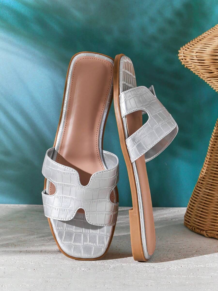 SHUZIA Trending Fashionable Flat Sandals For Summer - Silver - View 1