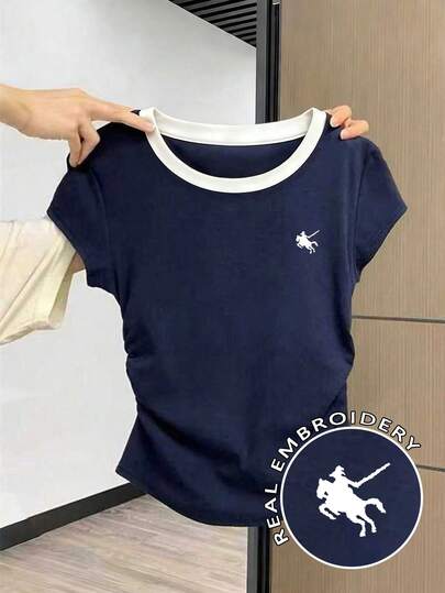 Resyla Camiseta casual de mujer con cuello redondo, manga corta, plisada y bordado de caballero