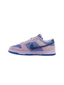 Nike Dunk Low SE "Hydrangeas" Women's Sneakers Purple HQ3431 - Hydrangeas/Deep Royal Blue - View 5