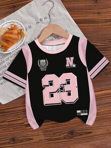 1件少女23号足球球衣风格印花T恤 - 宽松足球球衣款式，醒目的23号印花，圆领，可机洗，适合训练和日常休闲穿着，四季皆宜 - 黑色 - 查看 3