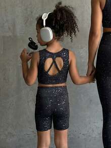 SHEIN Conjunto deportivo de top sin mangas de cuello redondo y shorts para niña, adecuado para juego activo, entrenamiento ligero y actividades diarias - Negro - Ver 5