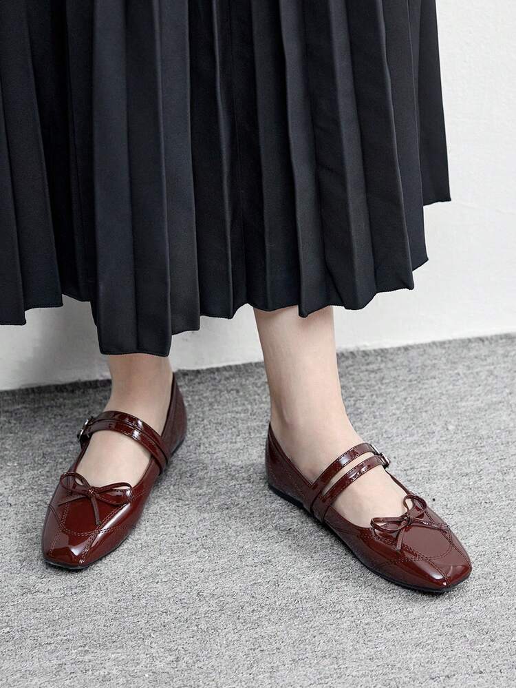 CUCCOO BIZCHIC Women's Embroidered Button Decor Square Toe Flat Loafers Valentine's Day