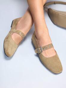 CUCCOO GRLICON Women's Buckle Design Casual Versatile Flat Shoes - Khaki - View 4